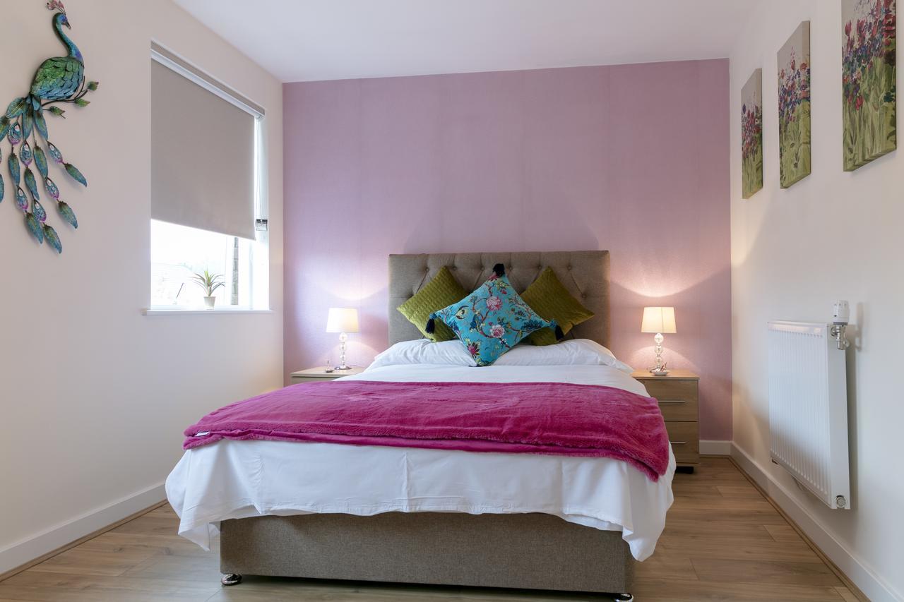 Modern & Exquisite Trumpington Townhouse With Parking & 5 Mins To Papworth Hospital Cambridge  Ngoại thất bức ảnh
